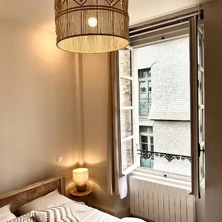 Les De La Tour D'embas Hotel
