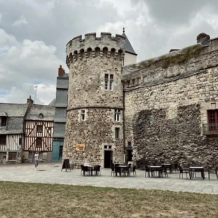 Les De La Tour D'embas Hotel Vitre (Ille-et-Vilaine)